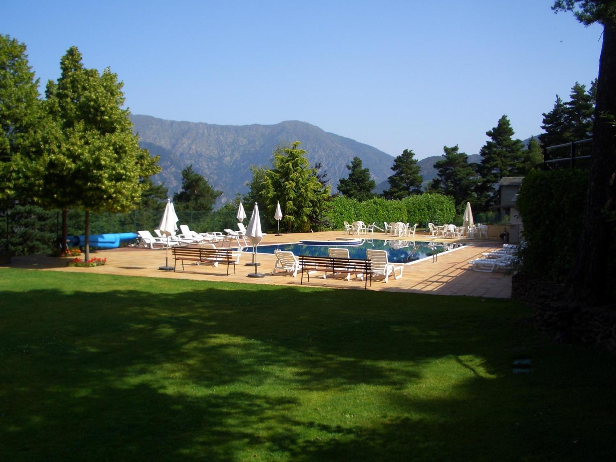 Coma Bella Hotel Sant Julia de Loria Facilities photo