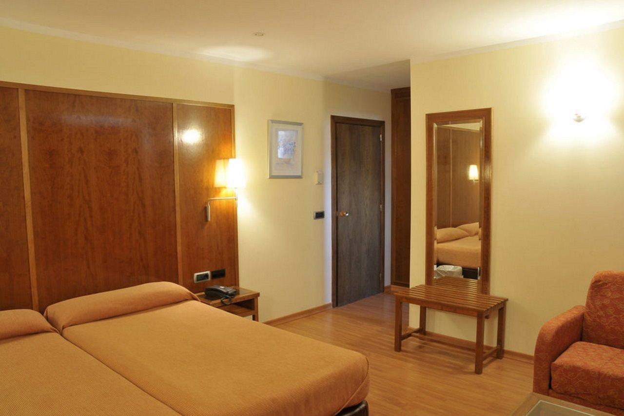 Coma Bella Hotel Sant Julia de Loria Exterior photo